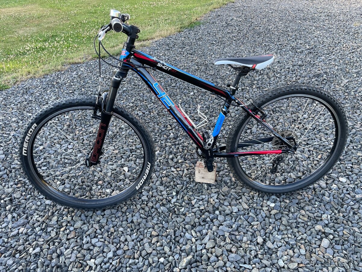 4E Hot shot - horské kolo 26”