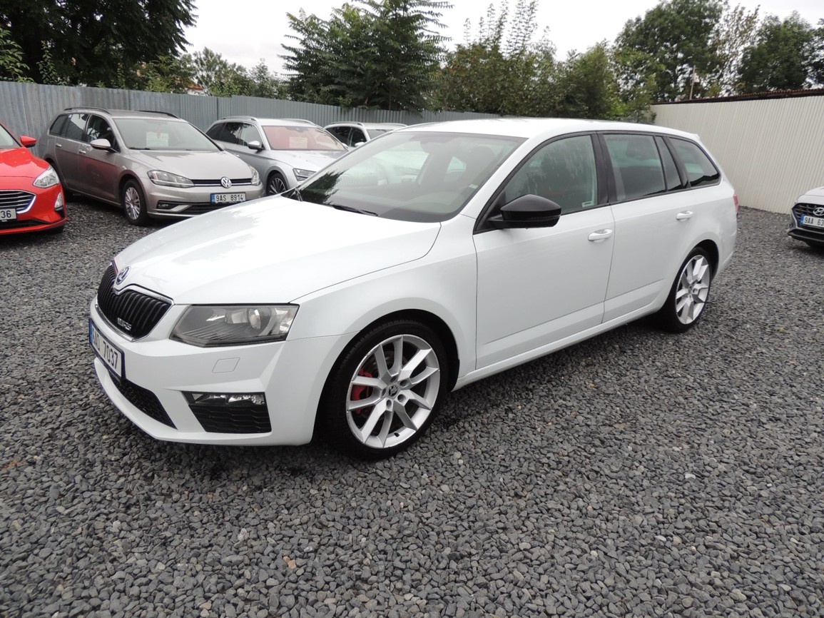 Škoda Octavia Combi RS,2.0TDi,135kw,2017,ČR,2.majitel