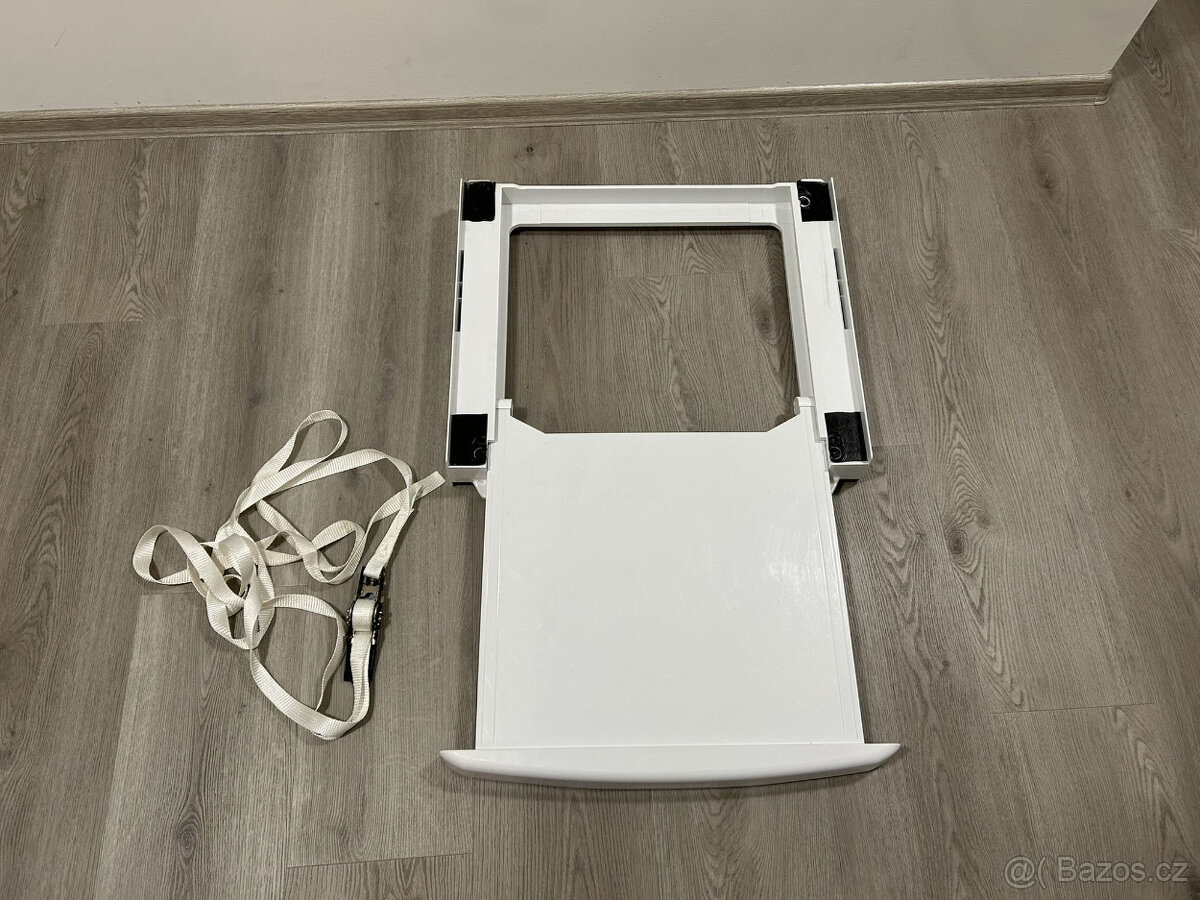 Mezikus / podložka mezi pračku a sušičku Wpro SKS101