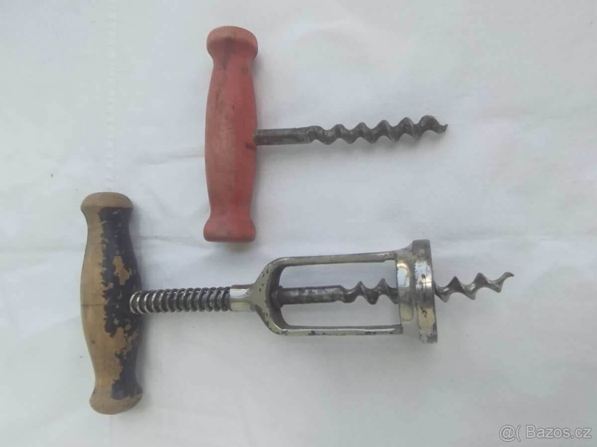 Dvě staré vývrtky