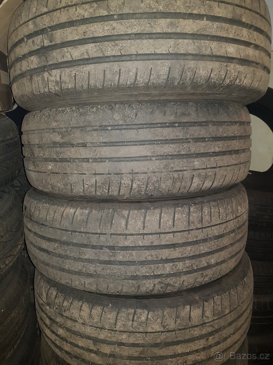 235/60-18 letni Nexen