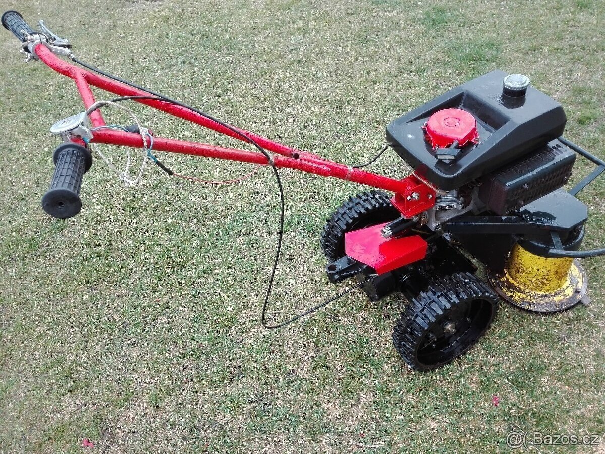 Dvoububnova rotačni sekačka BDR 700, Motor Jikov Tera Vari