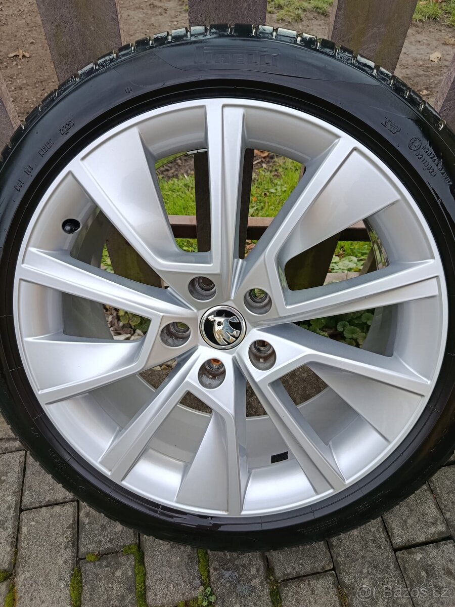 Alu Škoda Braga R18 5X112 Letní PNEU 224/45 R18 TOP STAV