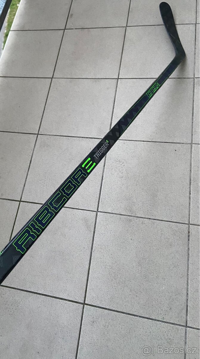 Opravená hokejka CCM Trigger 5 85flex levá ZÁRUKA