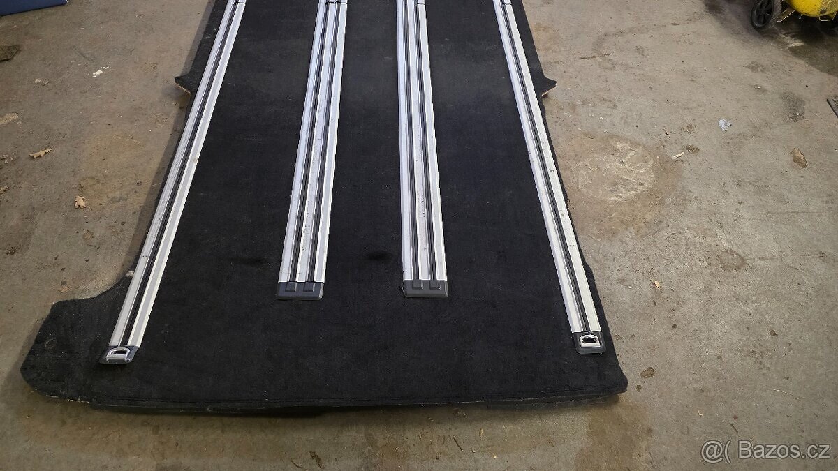 VW T6 - podlaha s ližinami