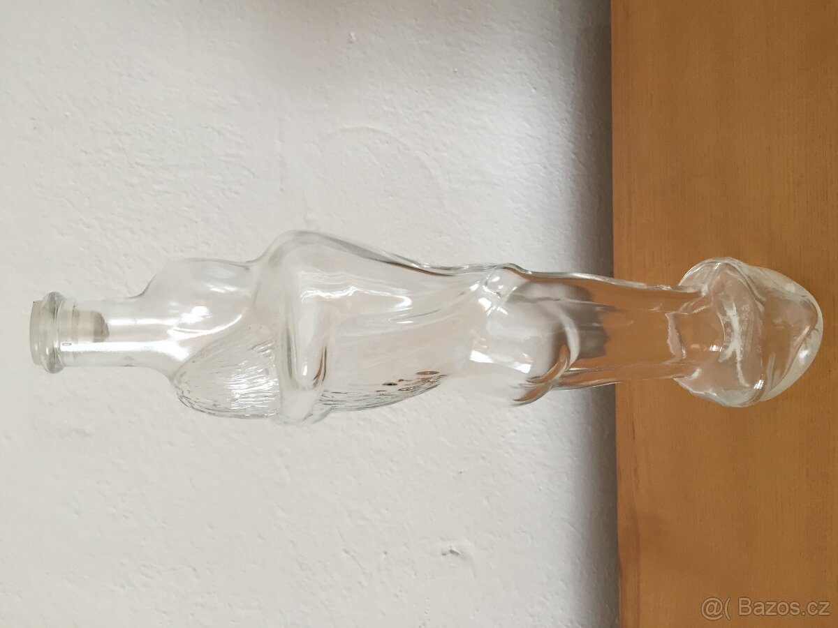 Stará skleněná láhev dvě osoby