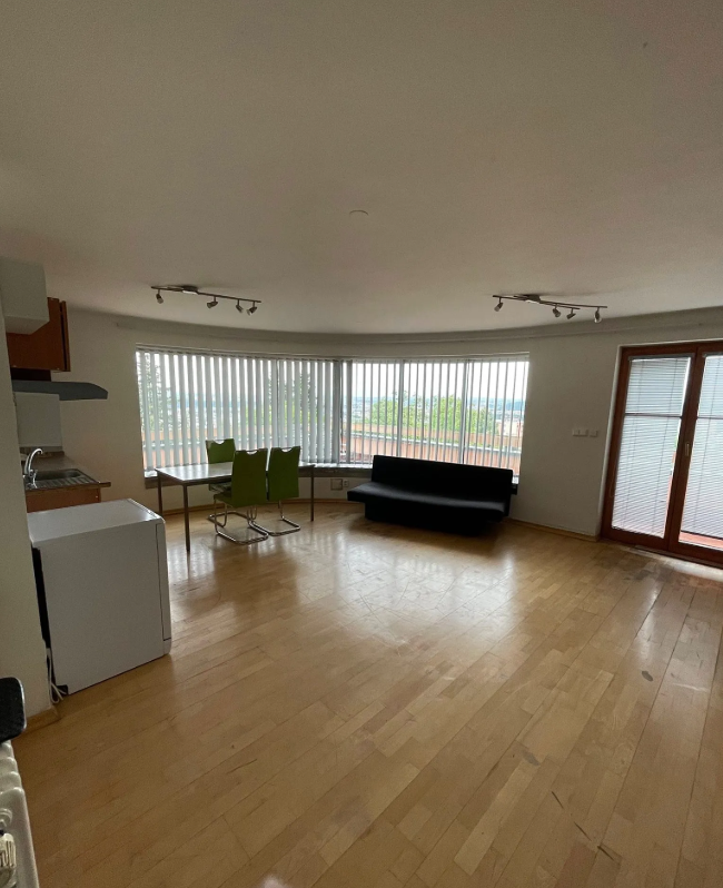 2+kk • 58 м² - Mirovická, Praha - Kobylisy