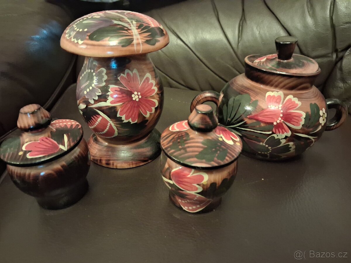 Dřevěná souprava ruční práce