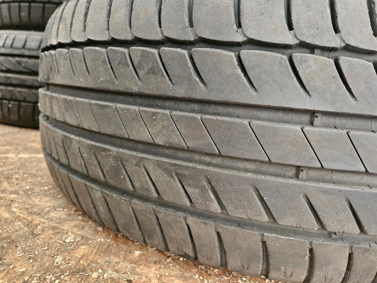 215/45r17 87W Michelin Primacy HP