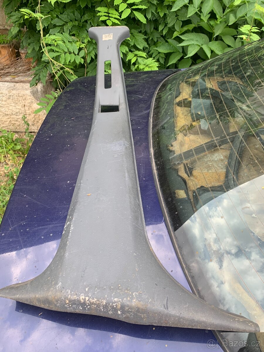 P: Díly BMW e36 B-sloupky