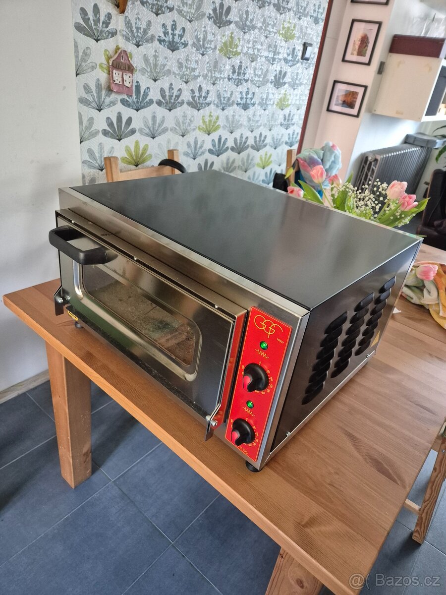 Pizza pec elektrická