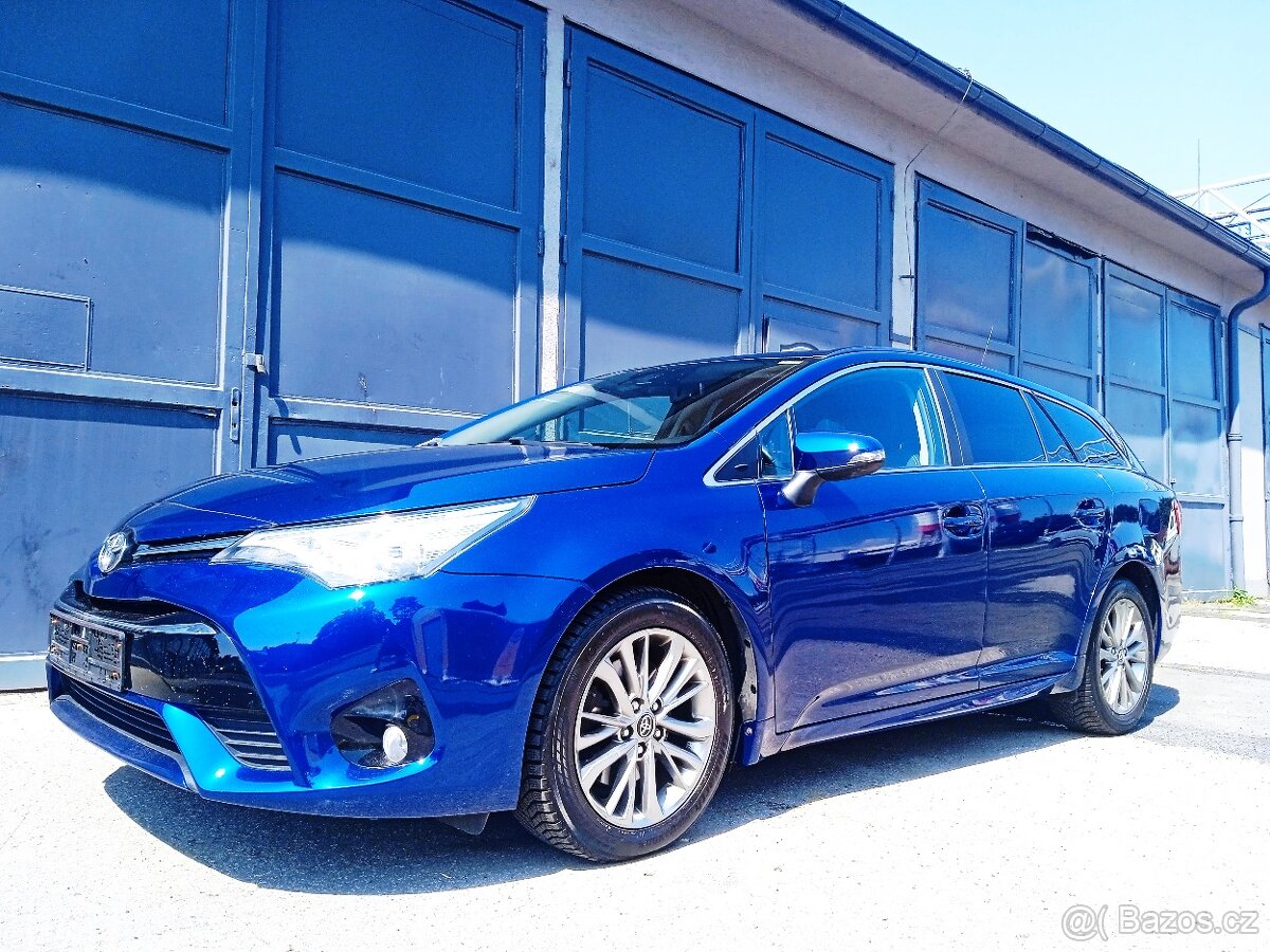 Toyota Avensis 2.0D-4D/105kW 1.maj, servisní knížka