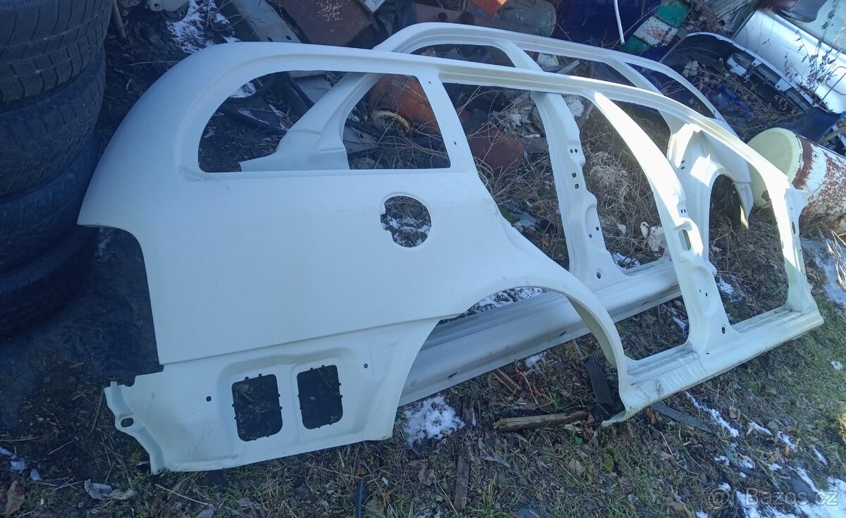 Bočnice Škoda Octavia I combi originál