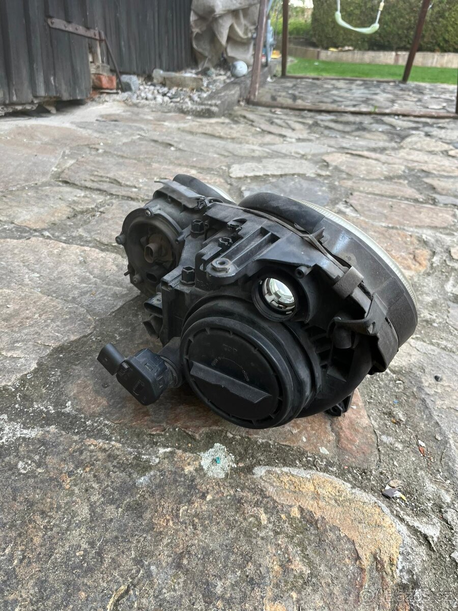 Světlo W211