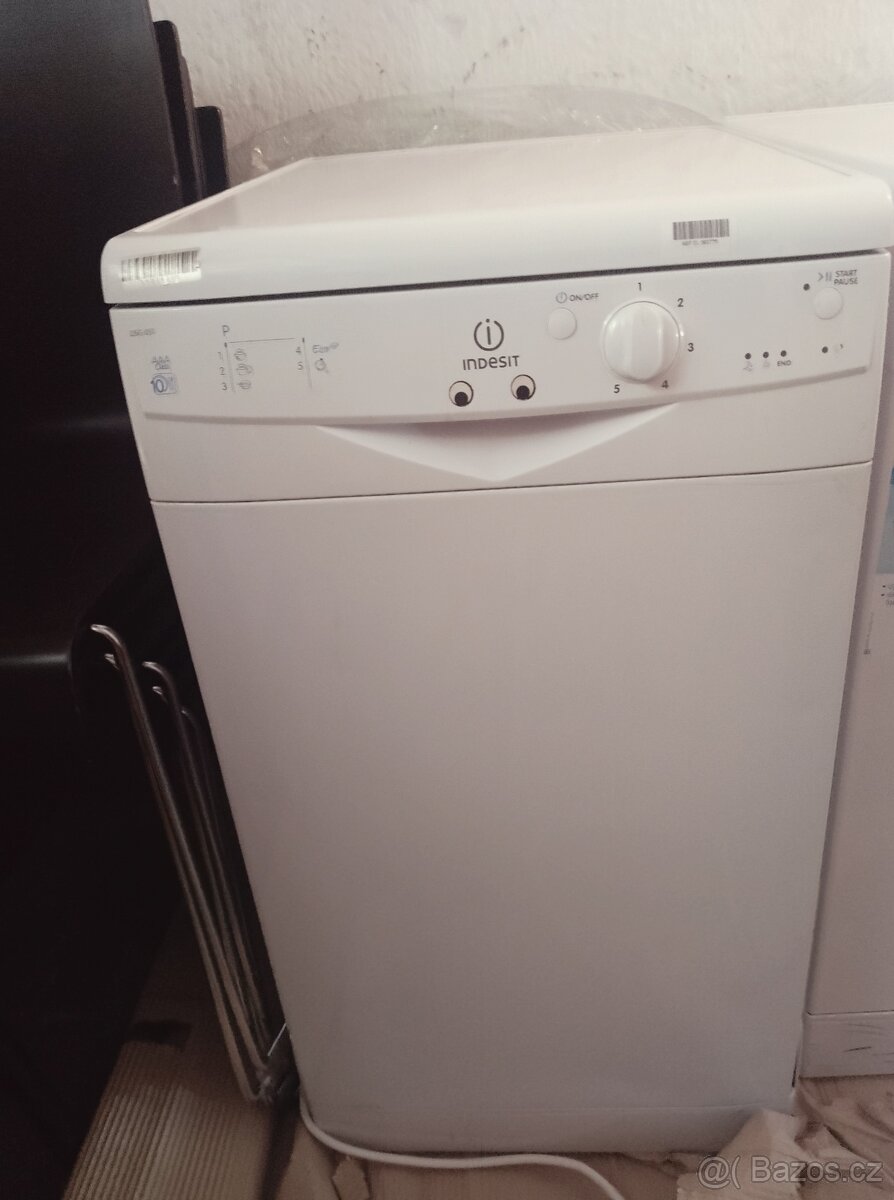 Myčka Indesit DSG 51
