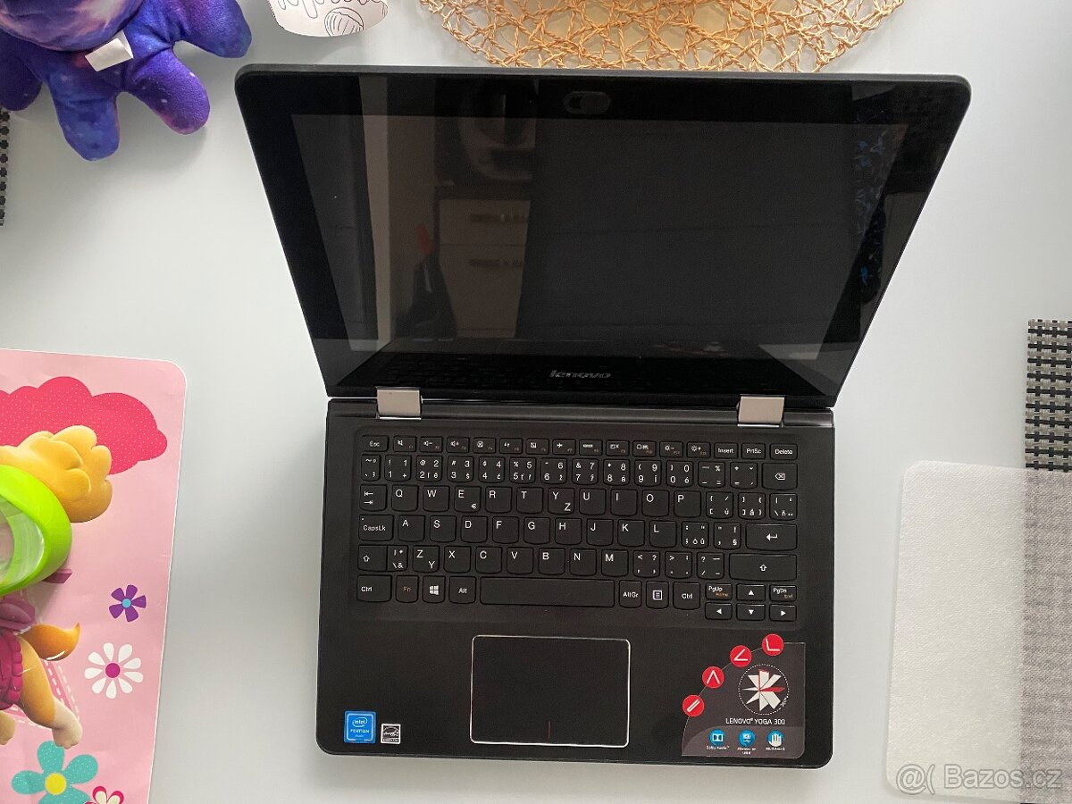 Lenovo Yoga 300-11IBR