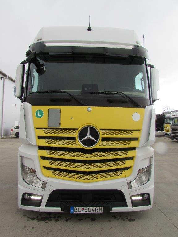 Predám MERCEDES BENZ Actros 1845 Mega