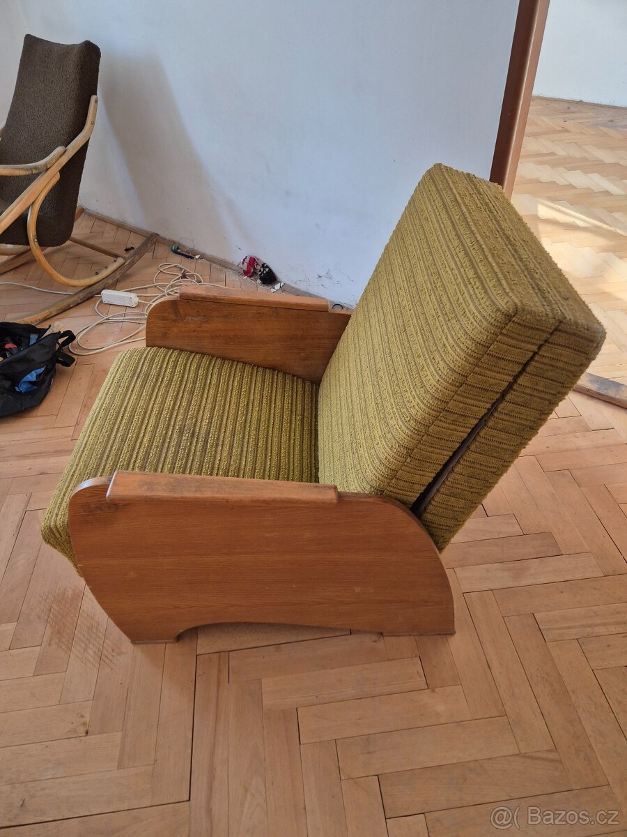 Retro rozkládací starožitné křeslo