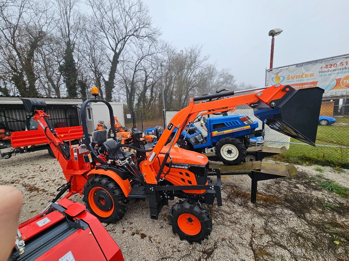 Malotraktor Avenger 26 4x4 s čelním nakladačem a podkopem