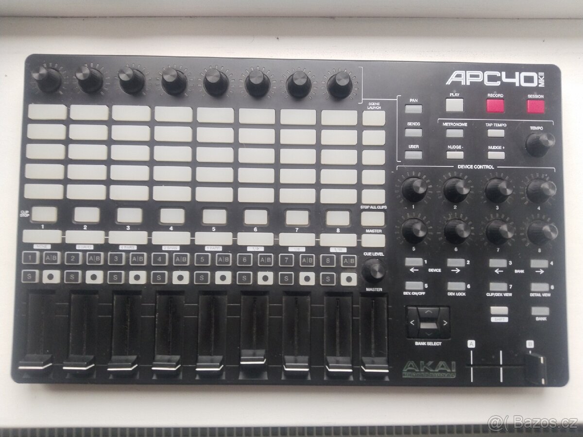 Akai APC 40 mk2