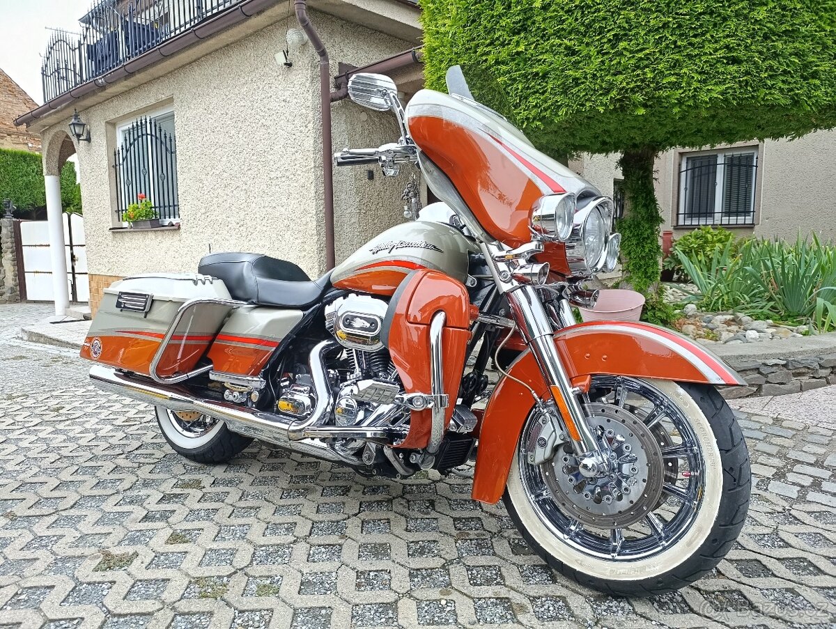 Harley Davidson Electra Glide CVO 110"