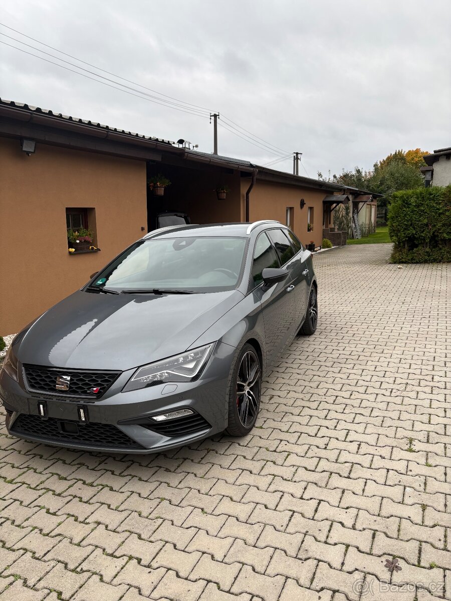 SEAT LEON CUPRA ST 300