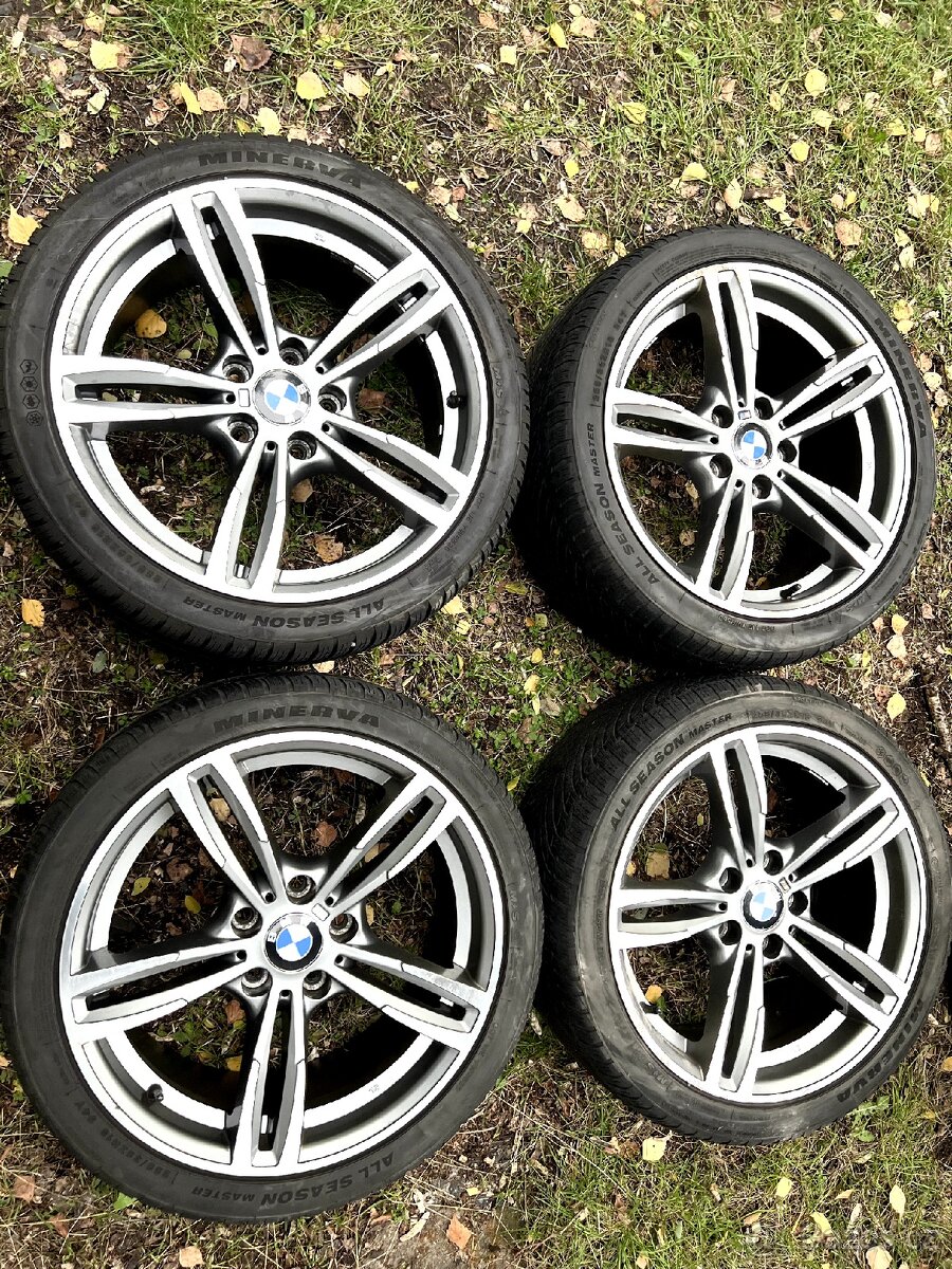 Celoroční kola BMW 3 M2 R18 255/35 ET30