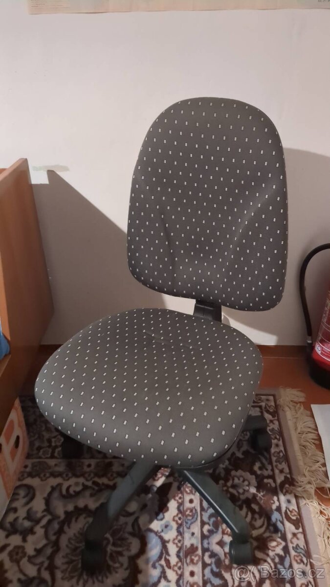 Kancelářská židle