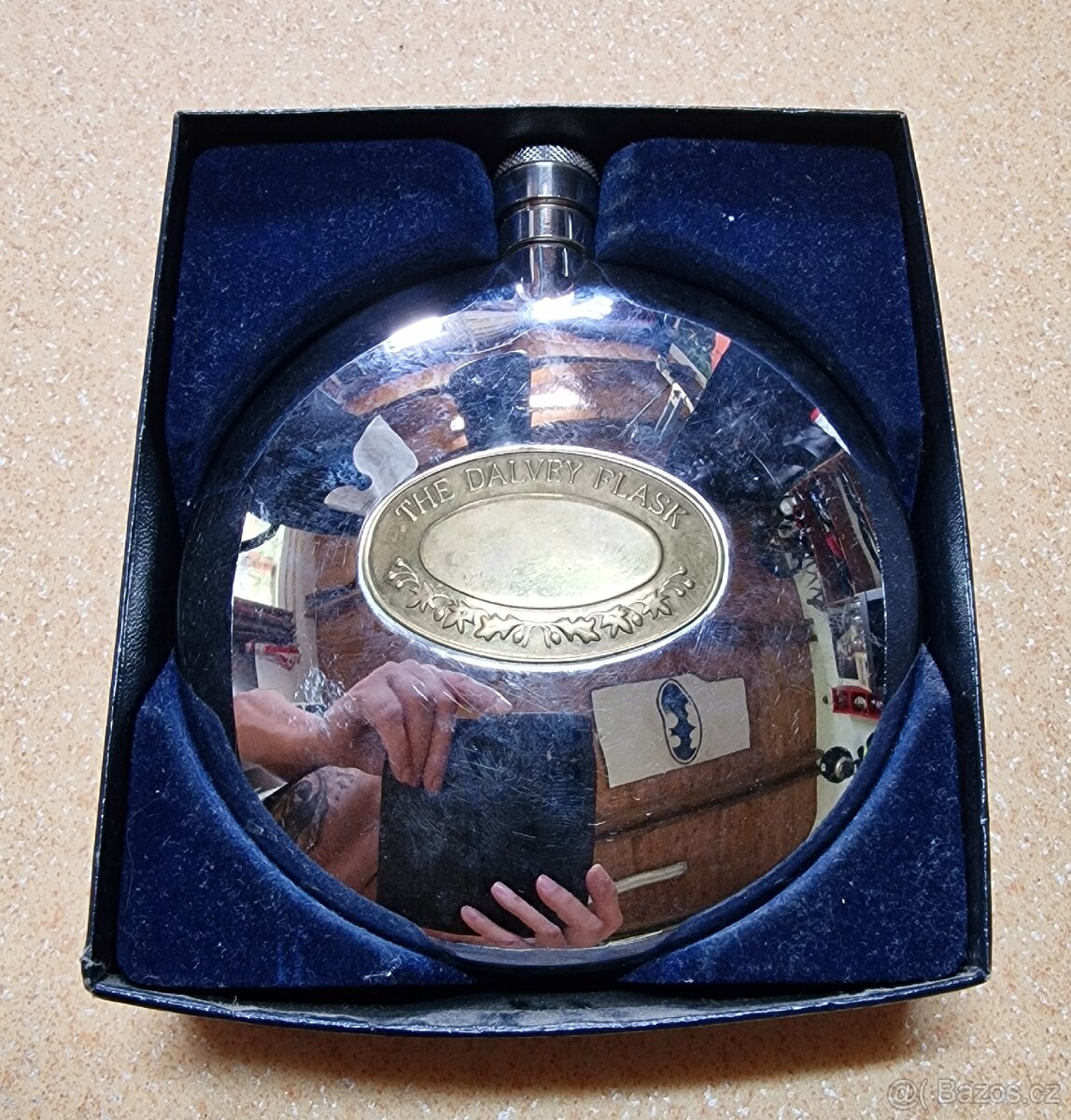 Placatka s vestavěným panákem, Grants of Dalvey Flask