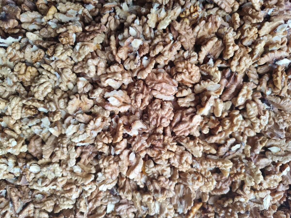 Vlašské ořechy loupané