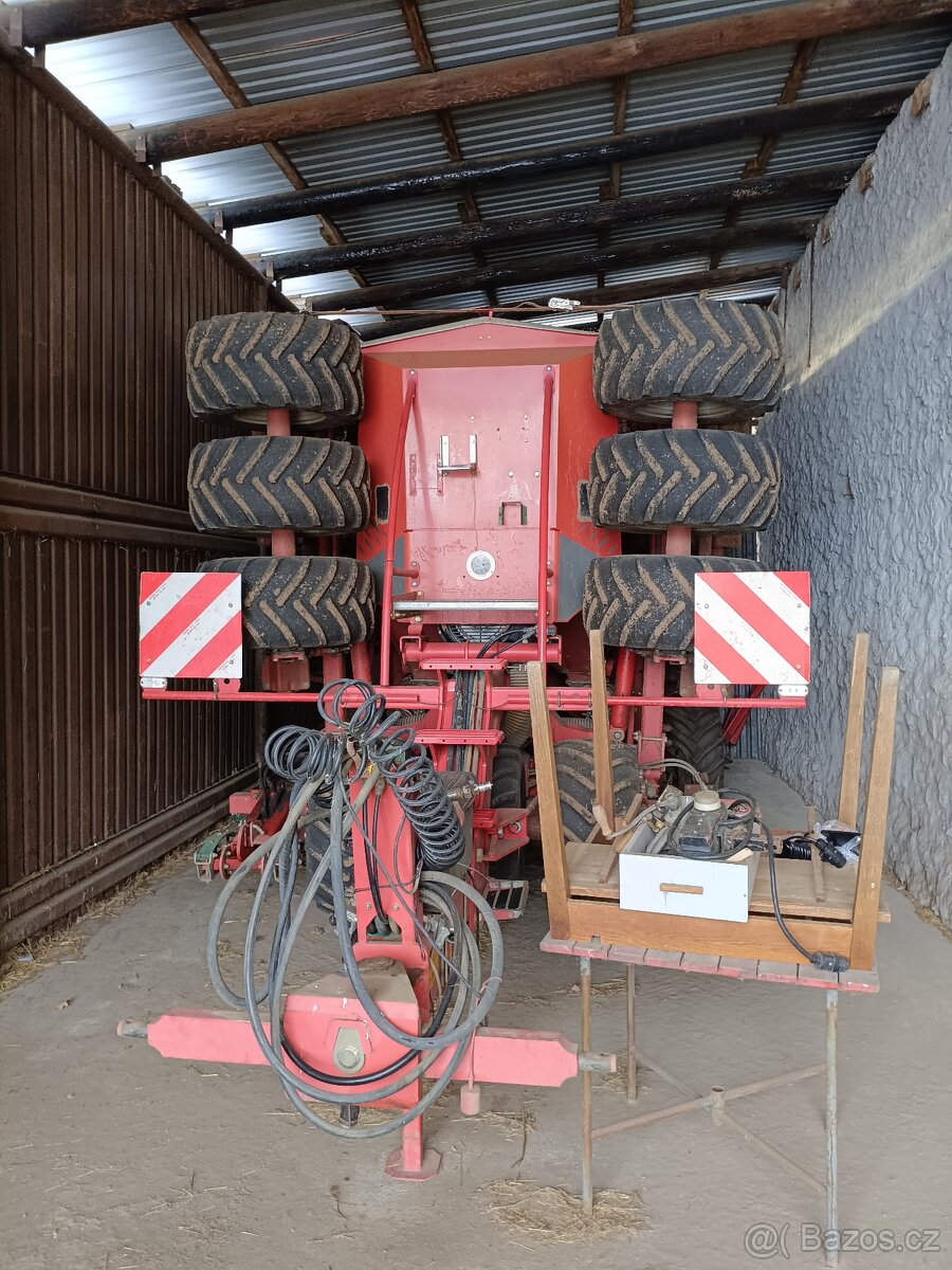 Kverneland U-drill 6000