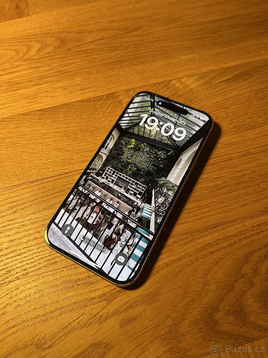 iPhone 15 – 256 GB