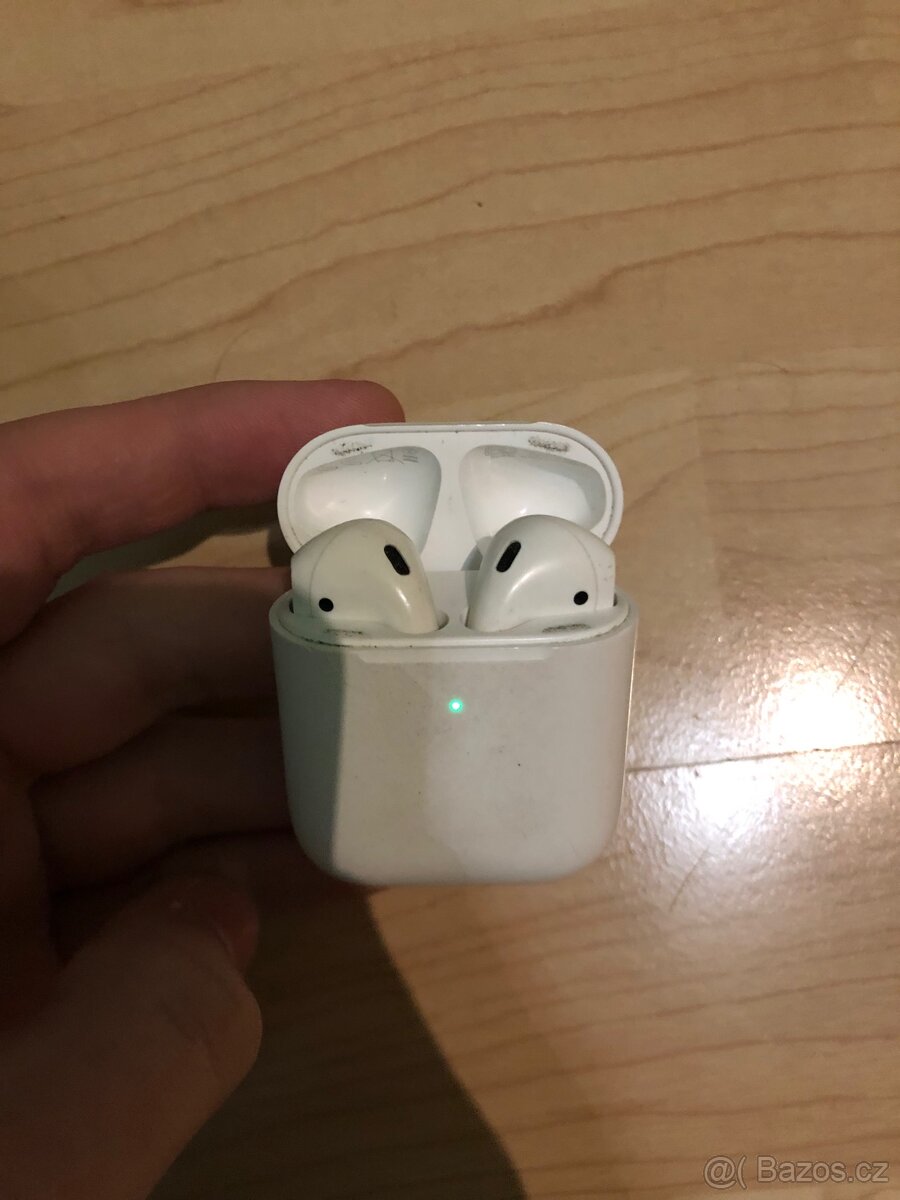 AirPods 1