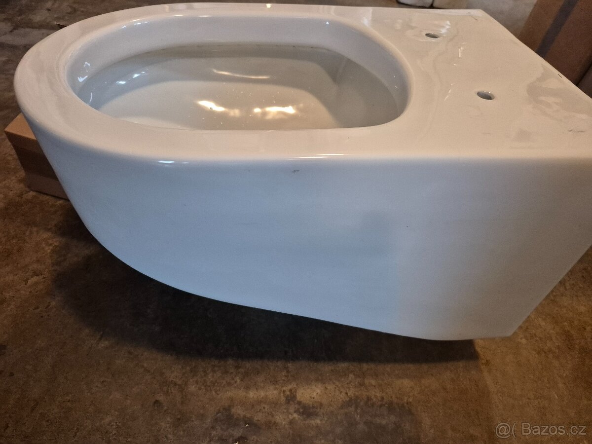 WC závěsné 23cm