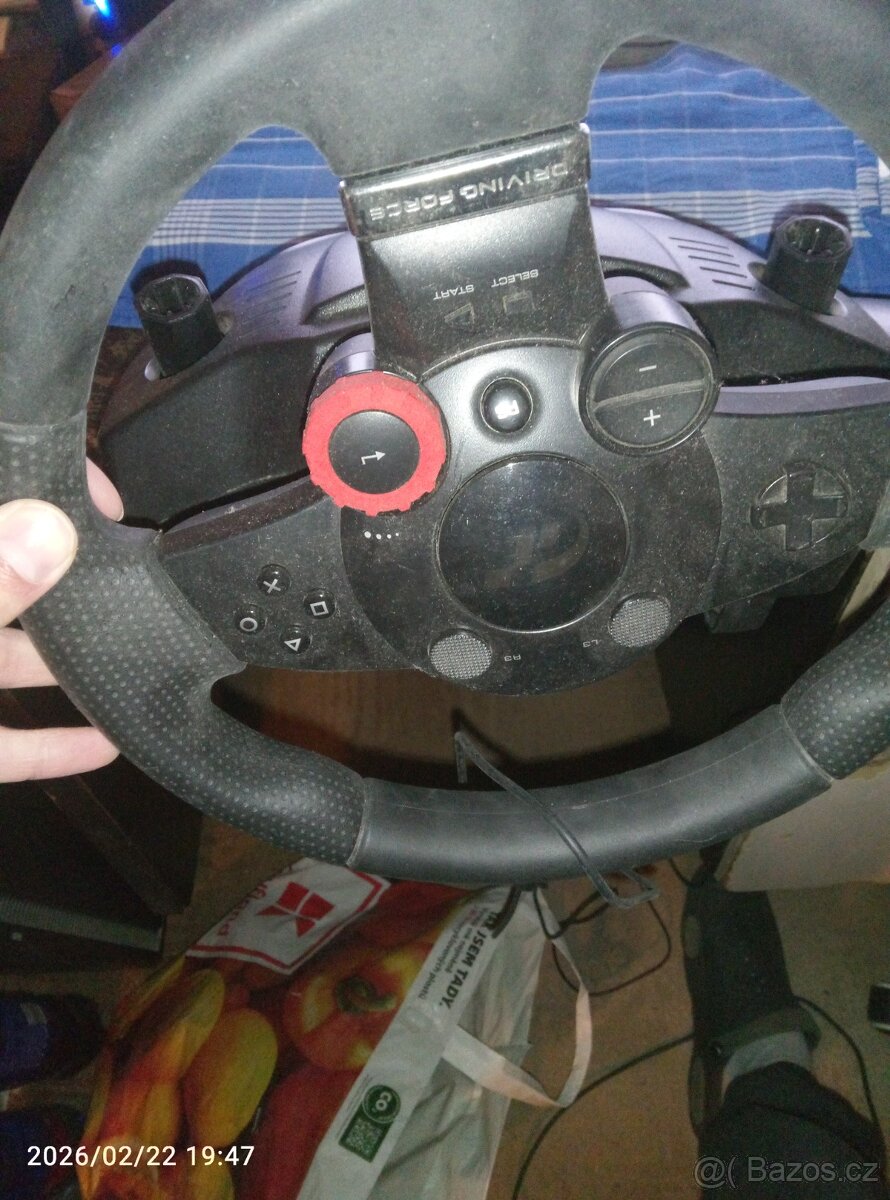Volant Logitech Driving Force GT s pedaly