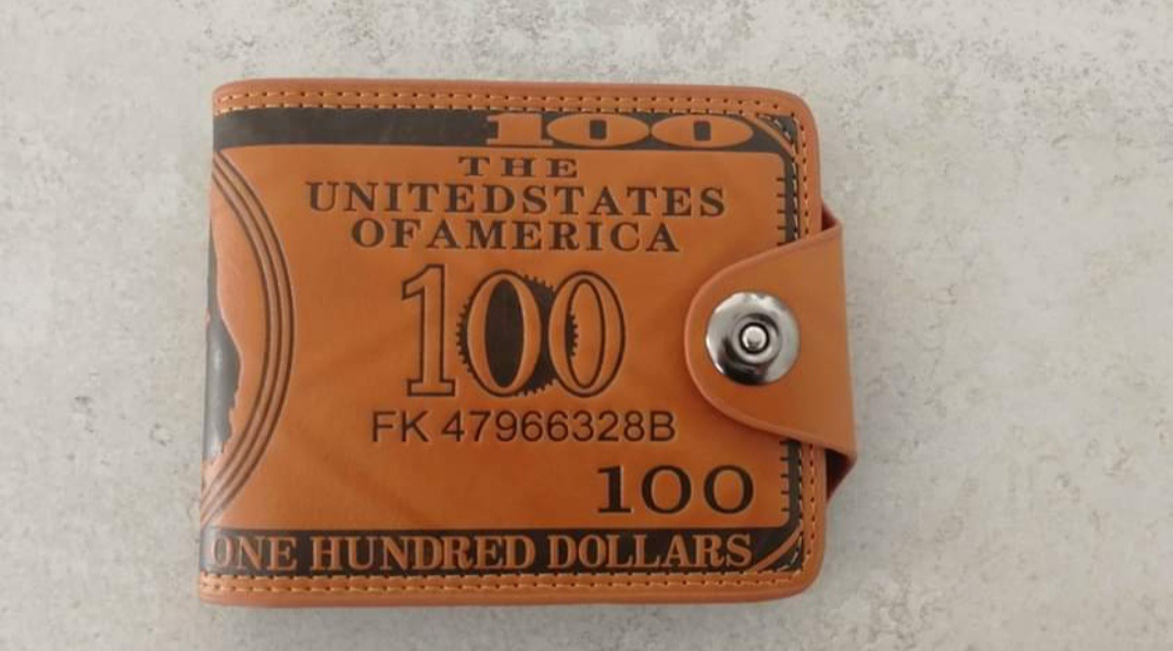 Peněženka 100$