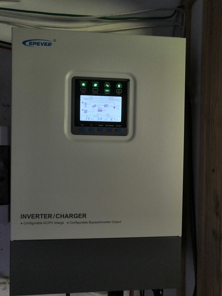 Hybridní střídač, invertor, měnič Epever 5KW UP5000-HM8042