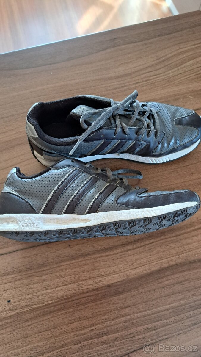 Adidas botasky vel.38
