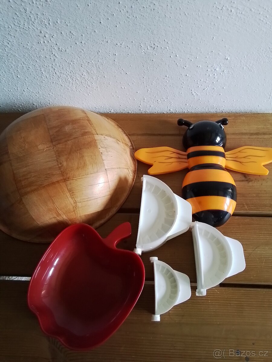 Pomůcky do domácnosti