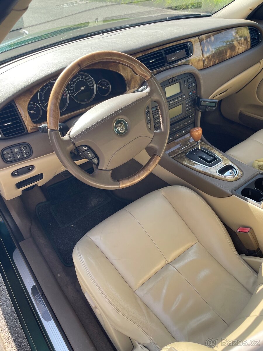 Jaguar S type, 3.0 V6 + LPG