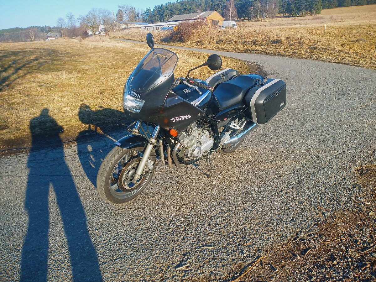 Yamaha 900 Diversion