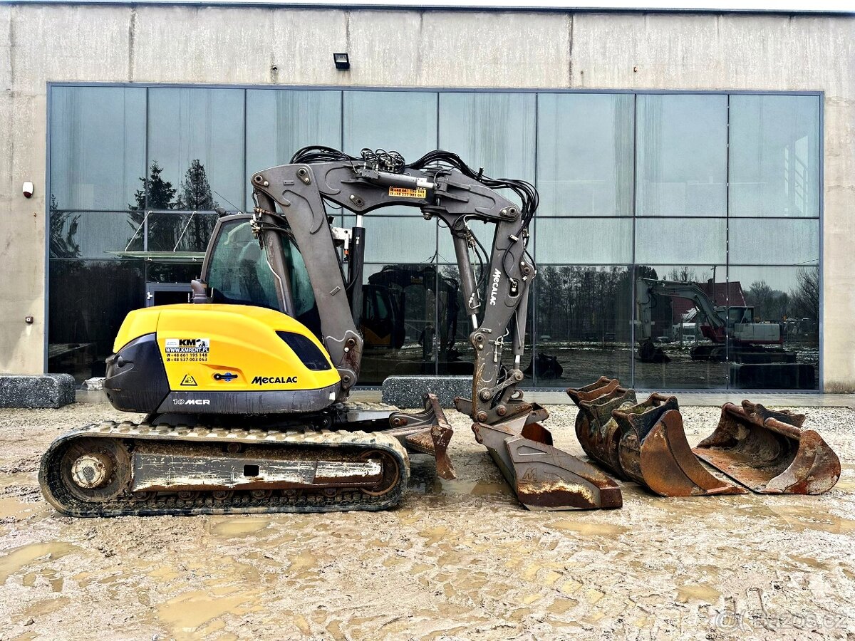 MECALAC 10 MCR KOLÉBKOVÝ BAGR