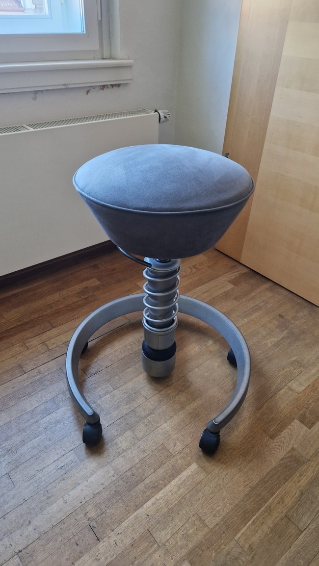 Kancelářská židle Swooper