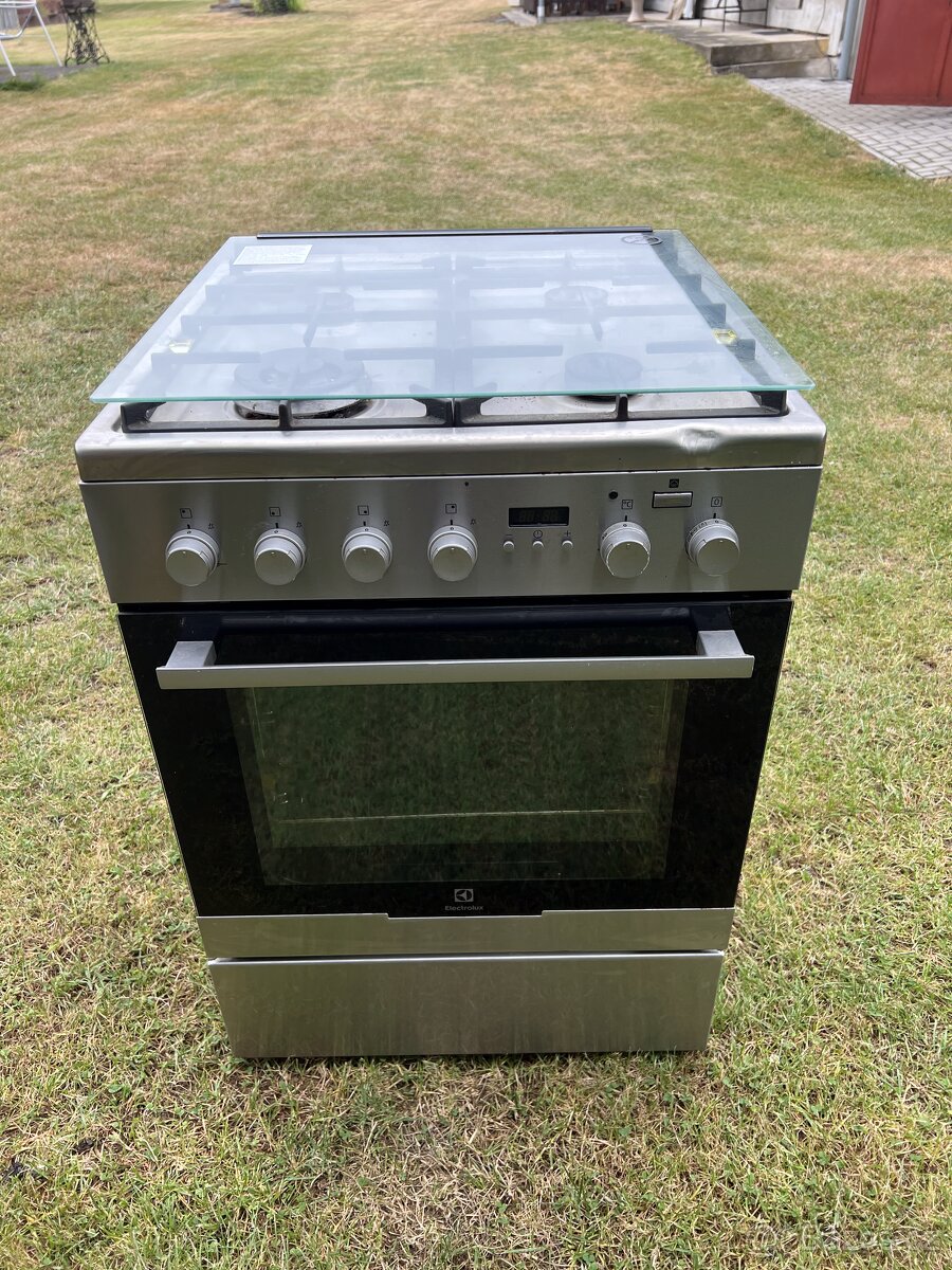 Sporák Electrolux