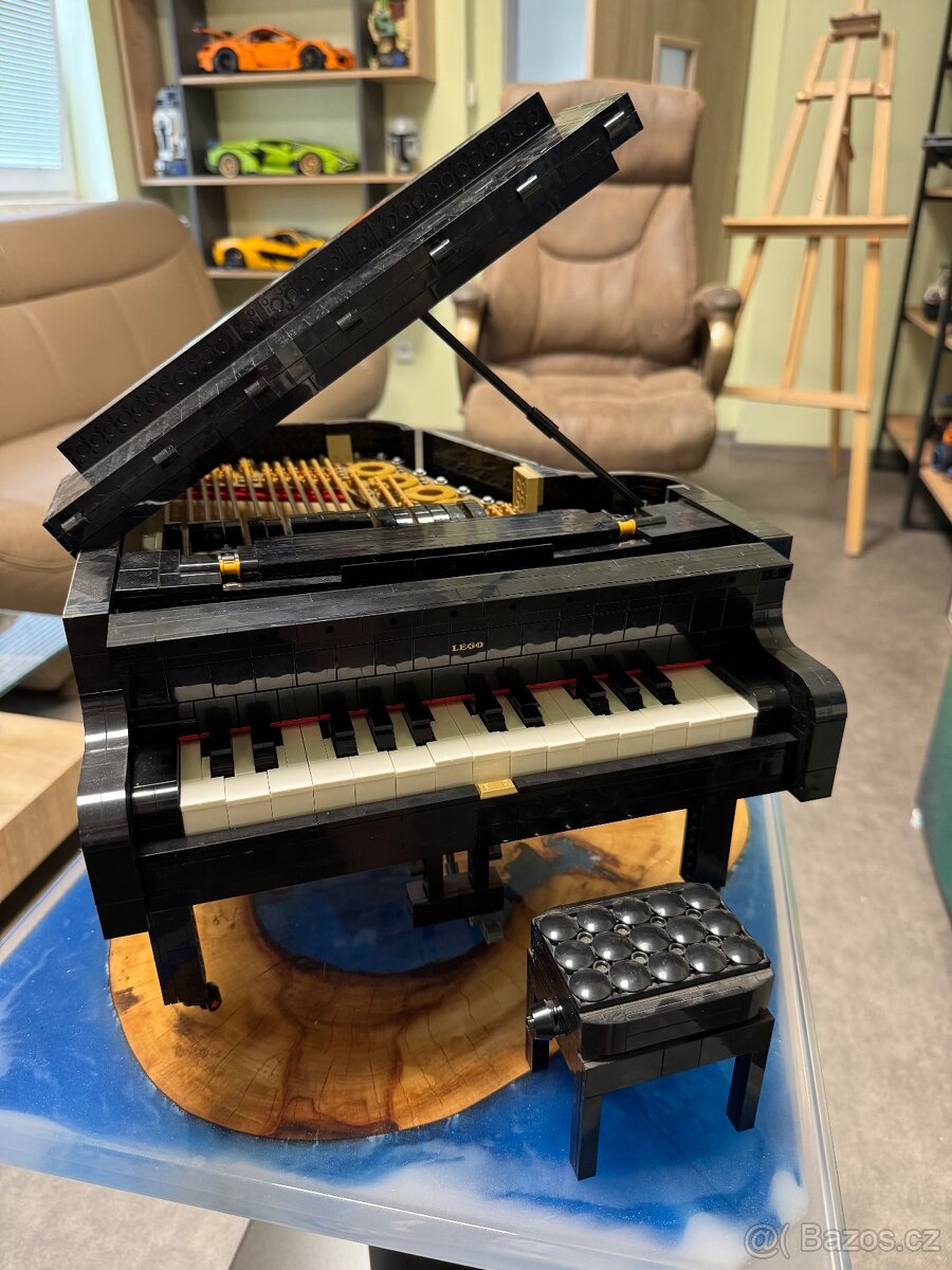 Lego 21323