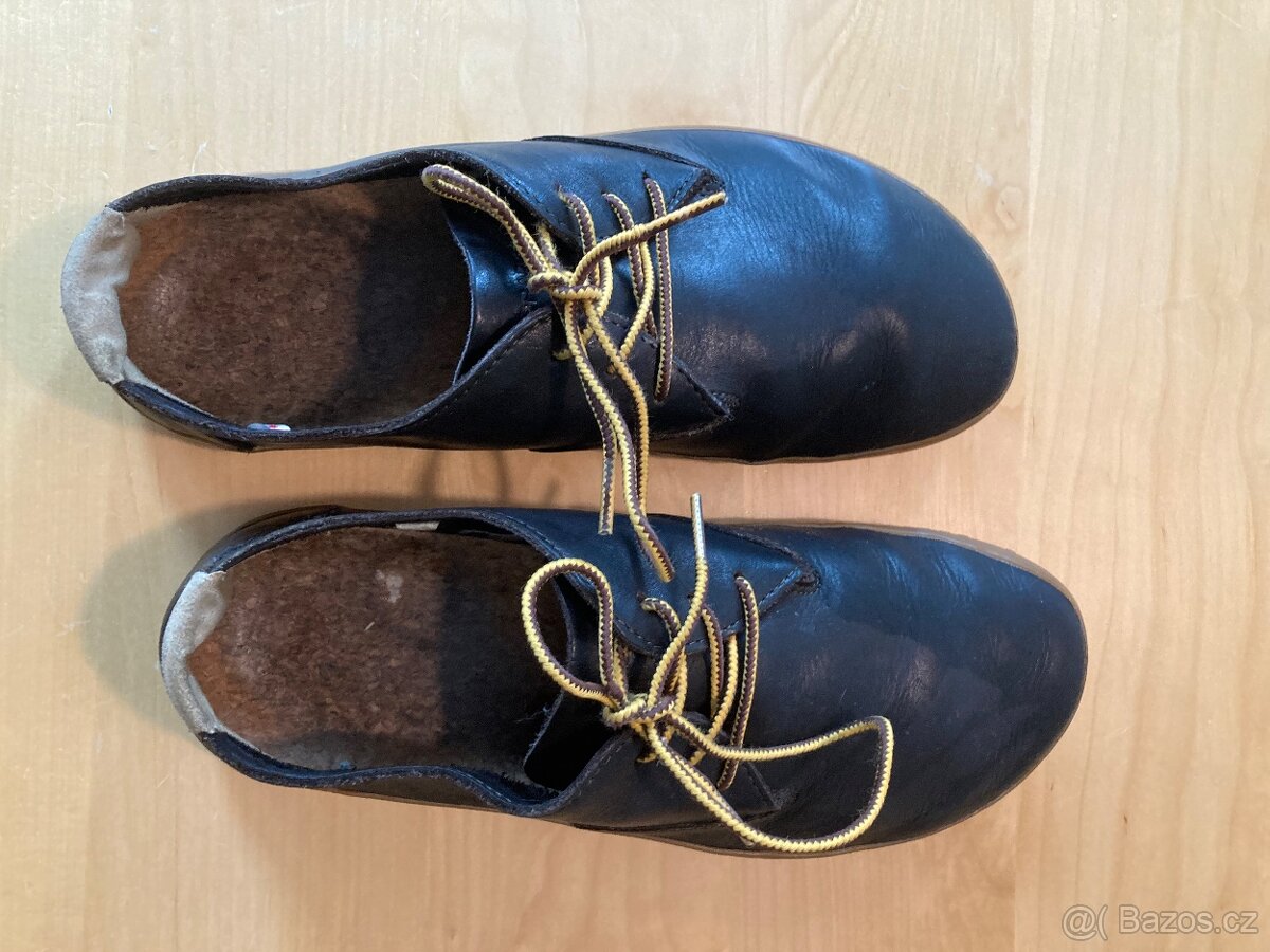 Vivobarefoot Ra 42