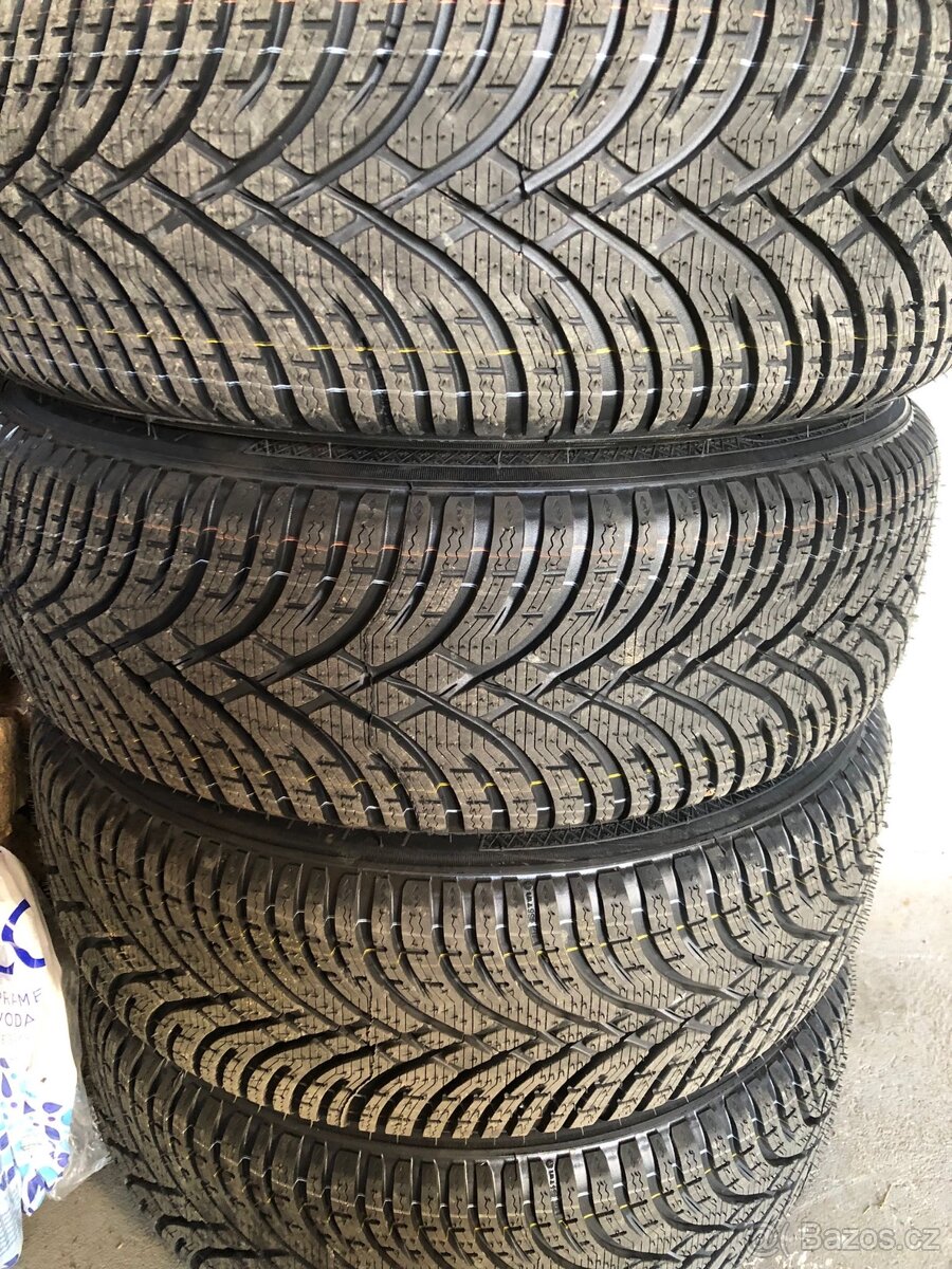Zimní pneumatiky 195/60/16