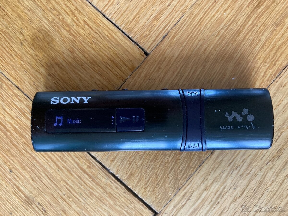 Sony NWZ-B183F Walkman MP3 přehrávač s vestavěným FM tunerem