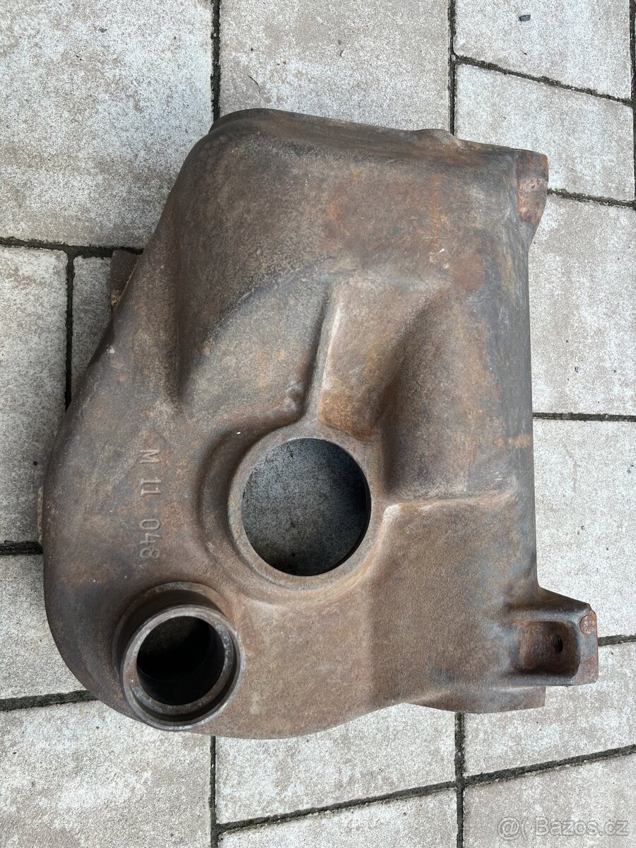 Obal přední převodovky na sběrací vůz NTVS 40