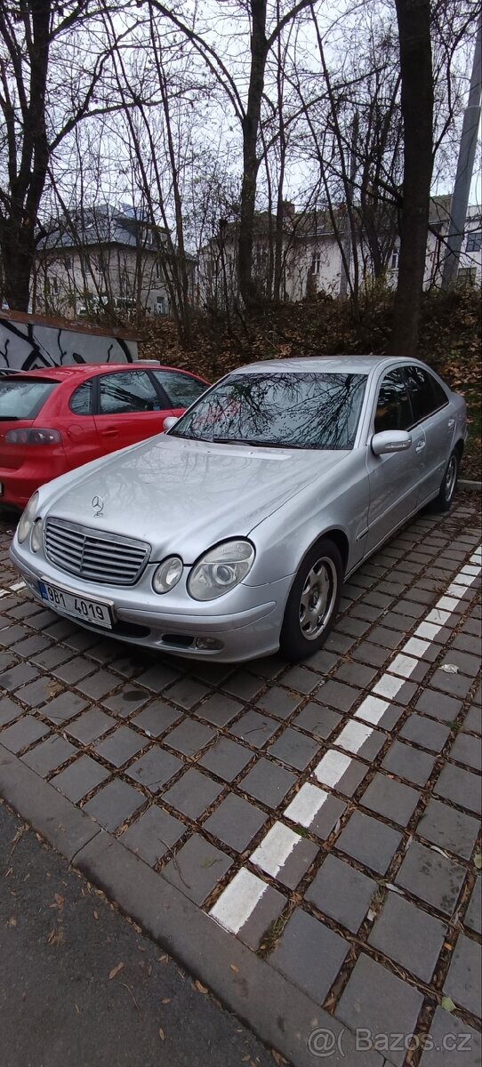 Mercedes-Benz W211 E220cdi